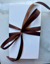 Load image into Gallery viewer, Extrait De Parfum Discovery Set